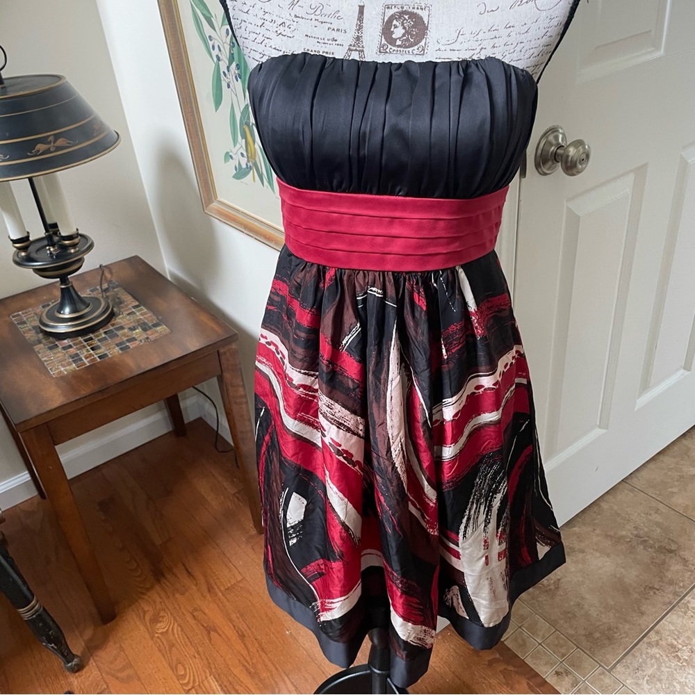 NWT Max and Cleo Strapless Dress - 6